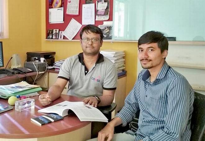 The work of Souvik Ghosh (right) and Ambarish Ghosh overcomes the earlier limitation of nanotweezers that were only able to trap and hold the molecules. 